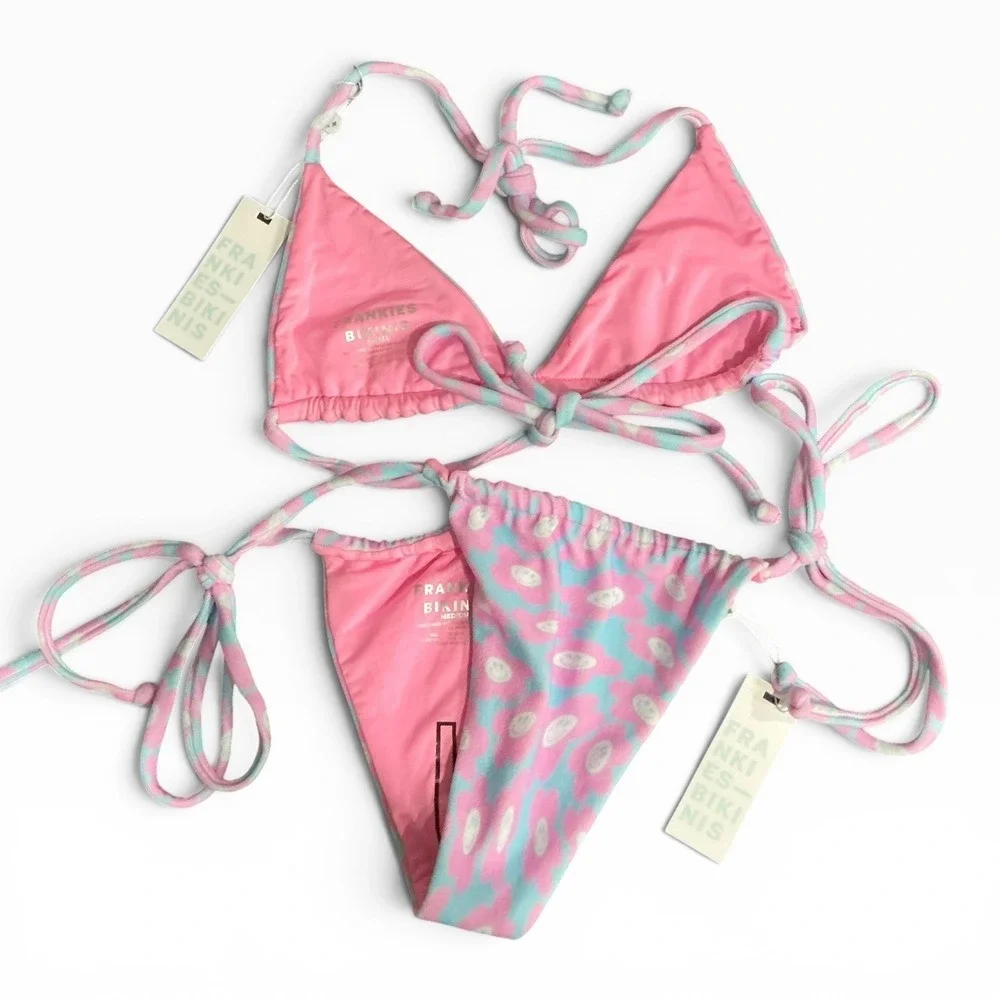New Frankies Bikinis Tia Terry Triangle Top Small Bottom‎ Medium Smiley Floral